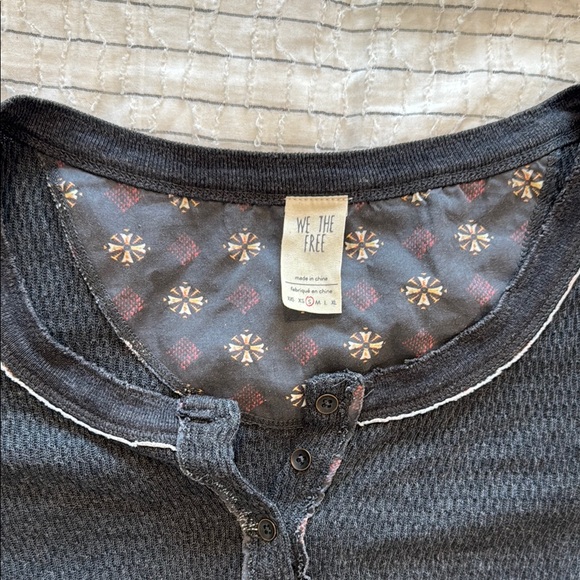 Free People Dark Gry Long Sleeve with Patterned Sleves - Picture 2 of 4